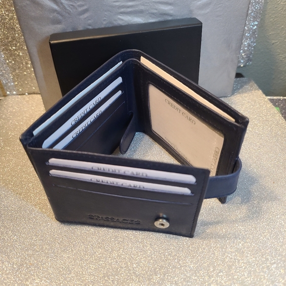 NWT Passage Brown Genuine Leather RFID Bi-Fold Men's Wallet With Snap - Picture 2 of 10